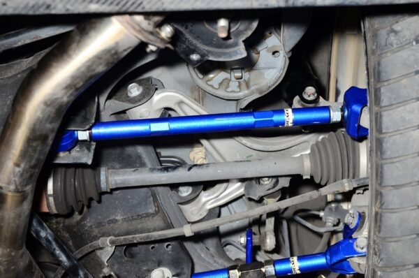 hardrace adjustable rear lower arms – nissan 370z (pillowball)