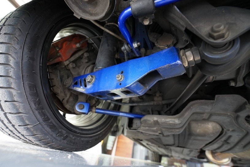 hardrace rear lower control arms – lexus/toyota rwd (pillowball)